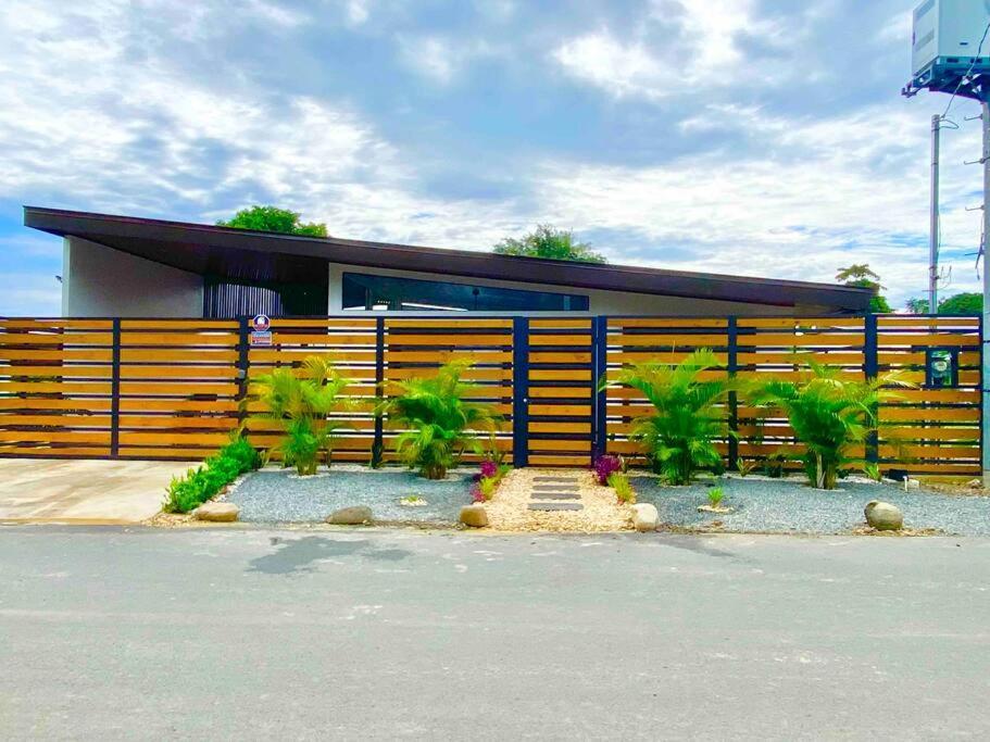 Casa Coral - Great Location - High Speed Internet Vila Uvita Exterior foto